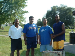 mmpicnicdads.jpg