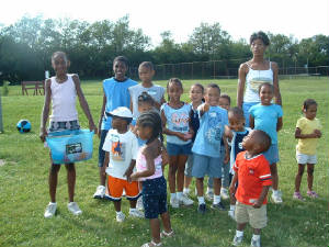 mmpicnickids.jpg